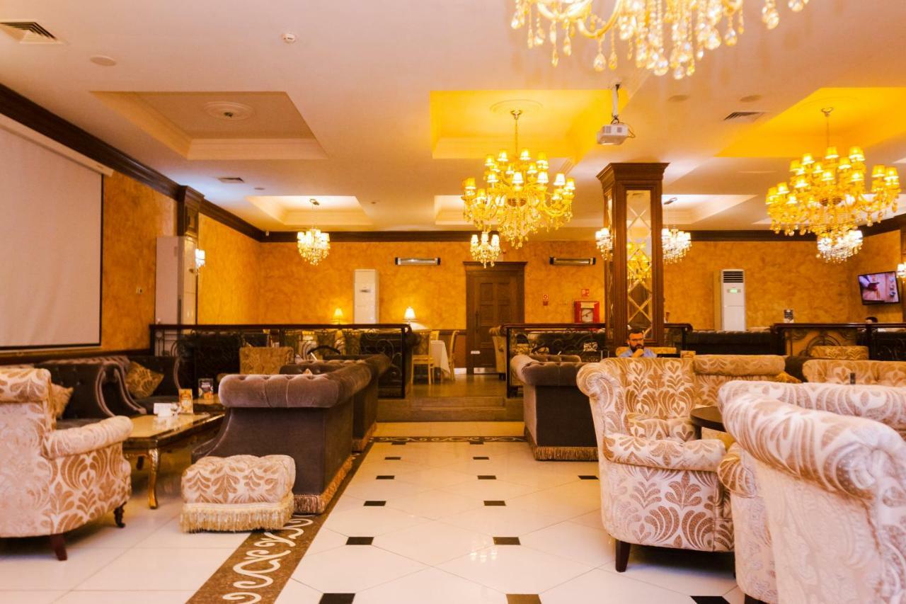 Atb Grand Hotel Atyraū Екстериор снимка